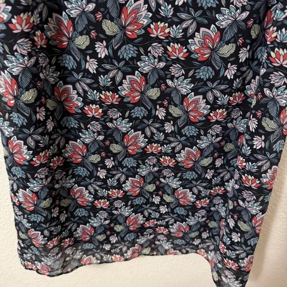 Cabi Flirt V Neck Tank Floral Print Sz Large #5224 - Picture 3 of 10